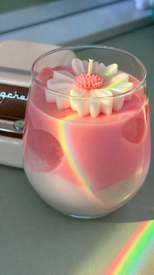 🌸 Blush Scent Pink Daisy Love Candle